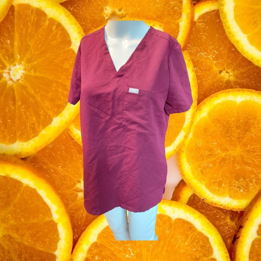 FIGS Technical Collection Burgundy V Neck Scrub Top Women's Size Small‎